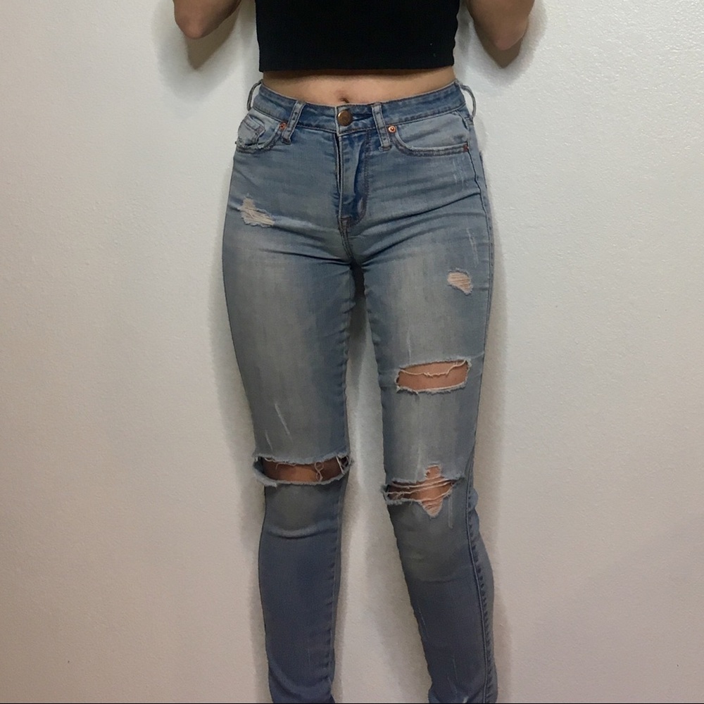Destroyed denim high waisted jegging